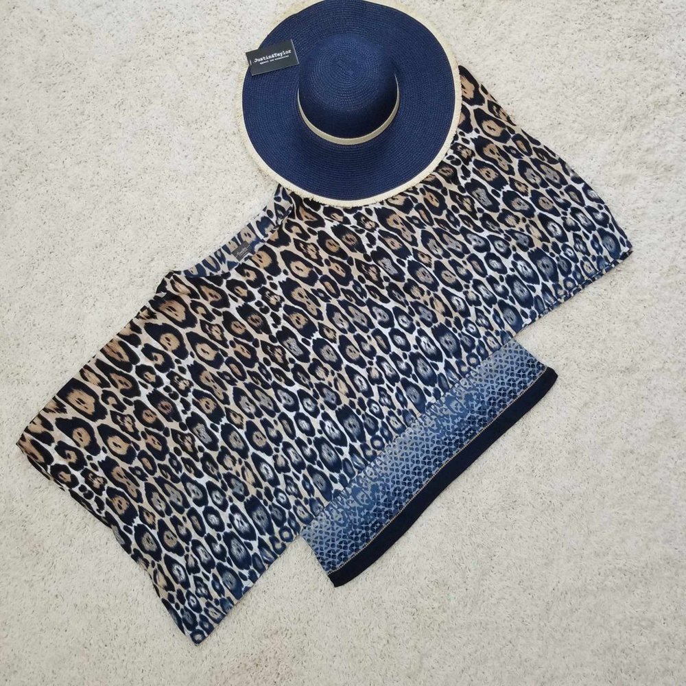 Top, Blouse. Blue, Tan, White, Animal Print. Chico's Brand. Size 0. - Picture 9 of 14